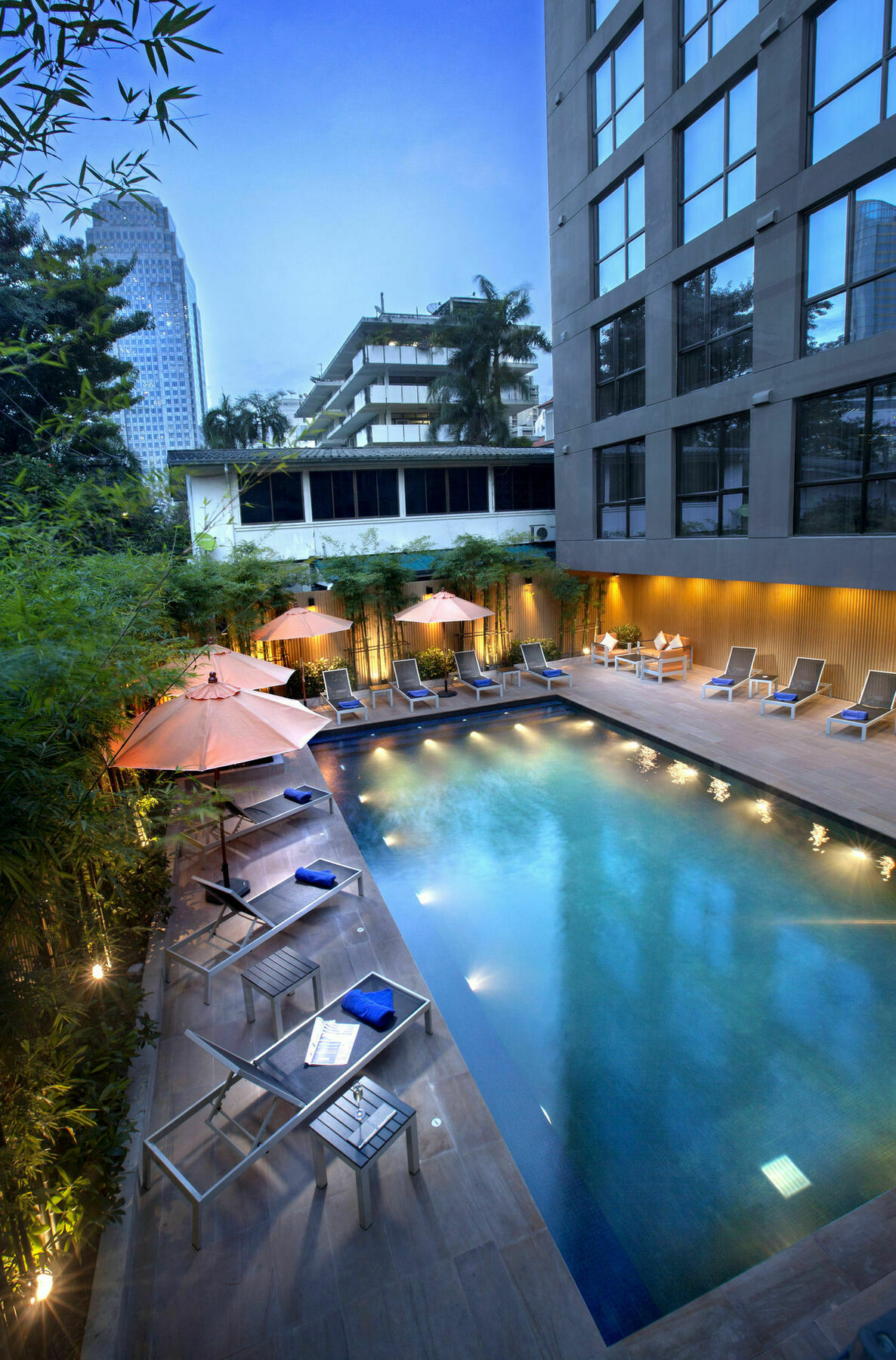 Galleria 12 Sukhumvit Bangkok By Compass Hospitality Exteriér fotografie